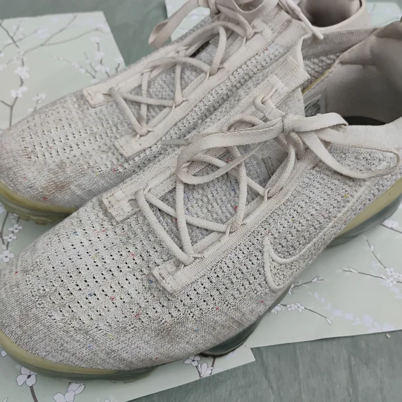 Nike Women's Cream Knit Sneakers - Picture 3 of 4